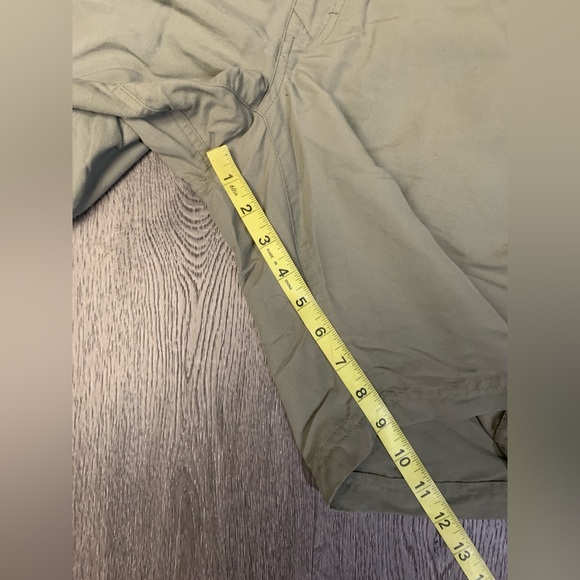 REI Men's Adventures Hiking Shorts 100% Nylon 9" Inseam Olive Green Outdoor 34 - Picture 12 of 12